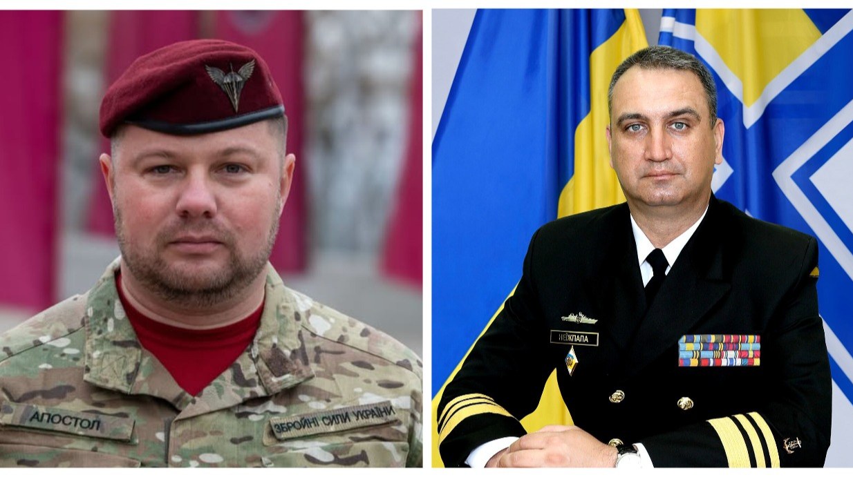 Командувач ВМС ЗСУ Олексій Неїжпапа та командувач ДШВ Олег Апостол опублікували дописи на підтримку головнокомандувача ЗСУ