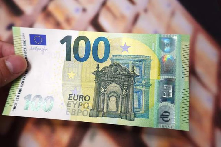 Хронологія курсу 21 серпня: як НБУ зафіксував рекорд євро