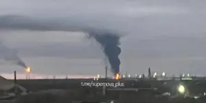 Підтверджено пожежу на Сургутському ЗСК: губернатор назвав це «промисловим об’єктом»