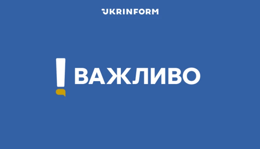 Пошкоджена чотириповерхова будівля магазину в Соломʼянському районі Києва після влучання російського безпілотника