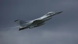 Підтверджені кроки після збиття двох дронів румунськими F-16